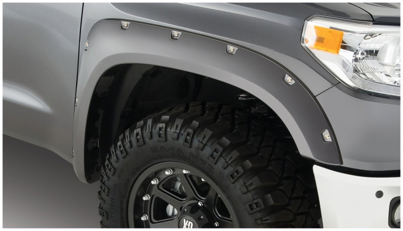 Bushwacker 14-18 Toyota Tundra Fleetside Pocket Style Flares 4pc 66.7/78.7/97.6in Bed - Black